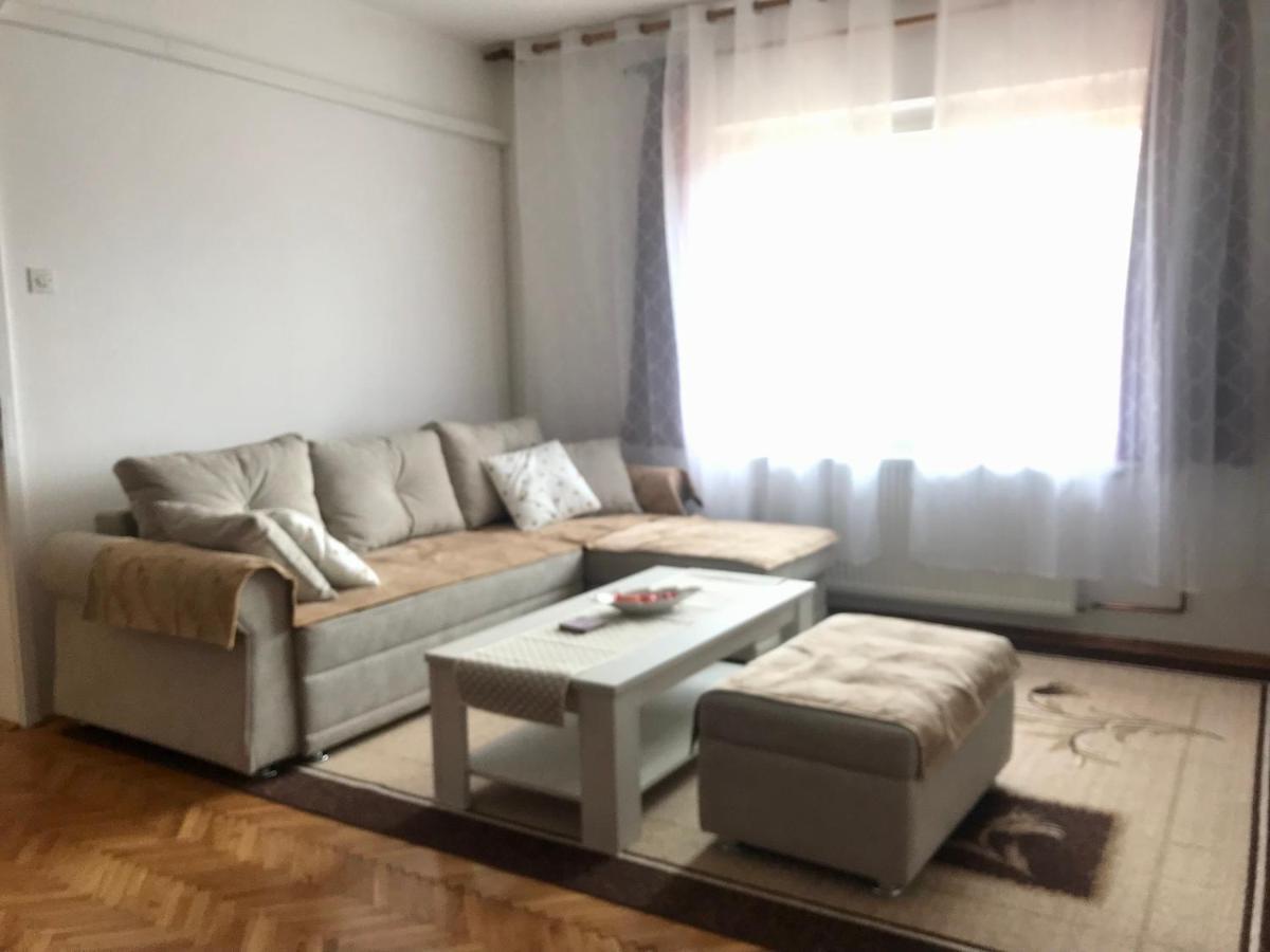 Apartmani Rada 트레빈예 외부 사진